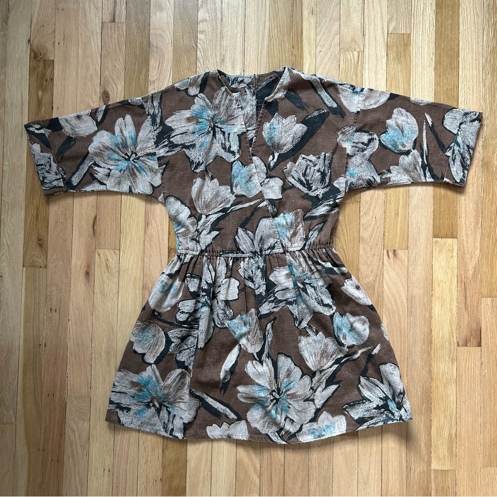 Vintage. 80s Neutral Floral Print Long Sleeve Linen Like Dress